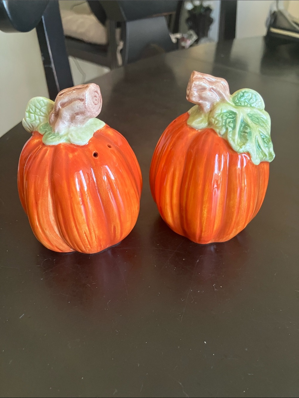 Fitz and Floyd Orange Pumpkin Salt & Pepper Shakers with Green Leaves